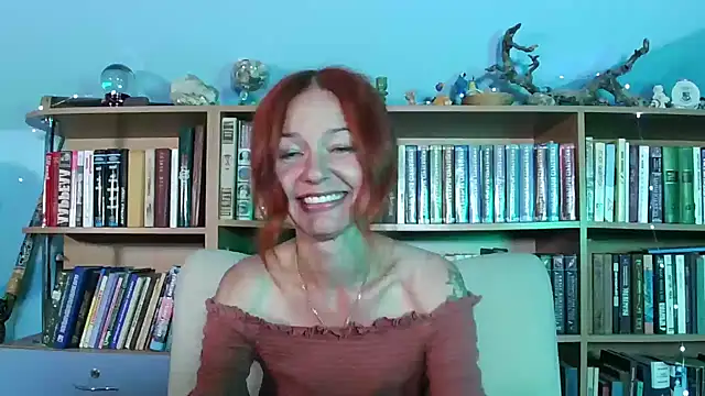 Snapshot of Foxilady357 chatting on 07.14.26 Foxilady357 online show from 07.14.26