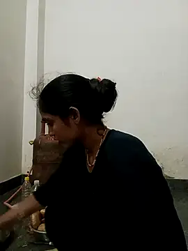 Guriya0076 online show from 11.15.25