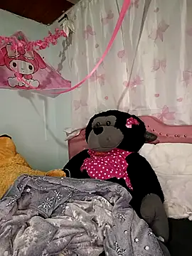 U-Upaaita online show from 02.05.26