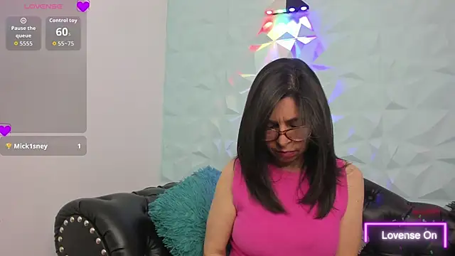 SabinaDeluxe cg online show from 11.19.25