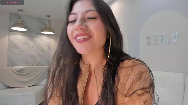 Snapshot of EsmeraldaGrace1 chatting on 10.04.25 EsmeraldaGrace1 online show from 10.04.25