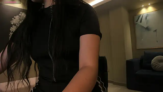 Snapshot of EsmeraldaGrace1 chatting on 10.19.25 EsmeraldaGrace1 online show from 10.19.25