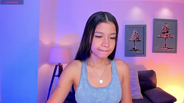 SophieHouston  online show from 11.04.25