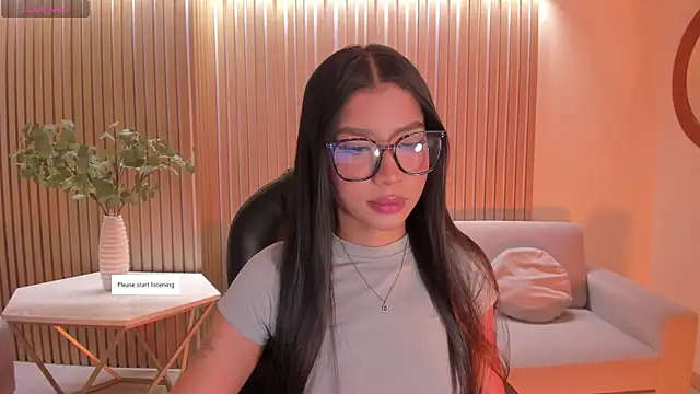 SophieHouston  online show from 06.08.26