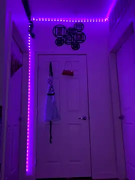 Snapshot of moan4mona chatting on 09.25.25 moan4mona online show from 09.25.25