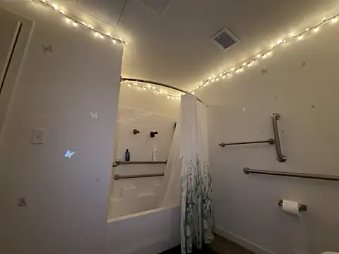 moan4mona online show from 12.19.25