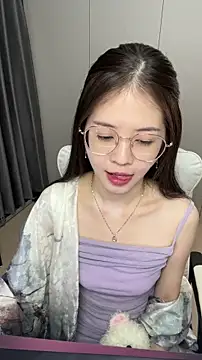 Qianqian-888 online show from 10.29.25