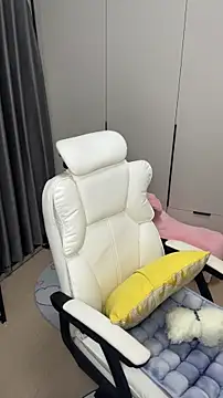 Qianqian-888 online show from 10.30.25