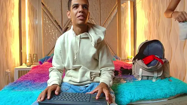 Hotcouple 222 online show from 10.14.25