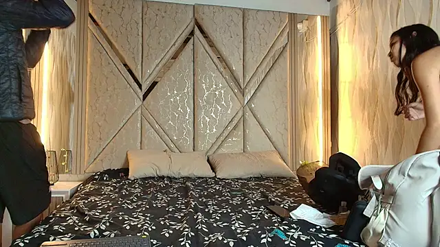 Hotcouple 222 online show from 02.13.26