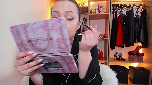 XynthiaHS online show from 11.15.25