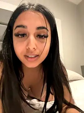 LilMisIndianx online show from 10.14.25