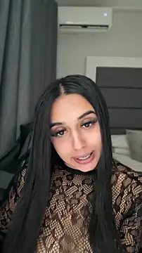 LilMisIndianx online show from 04.30.26