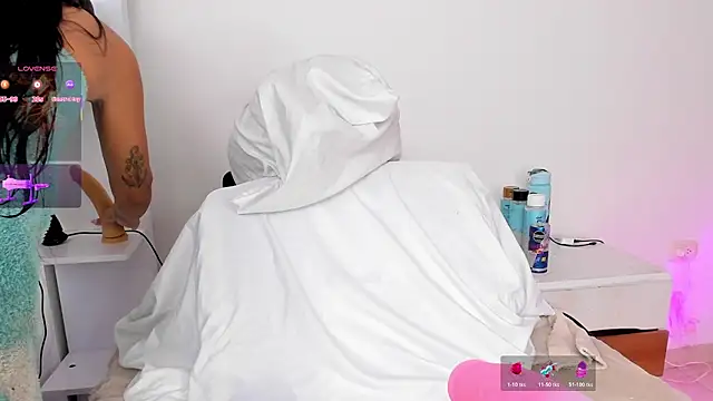 arynaughty20 online show from 11.03.25