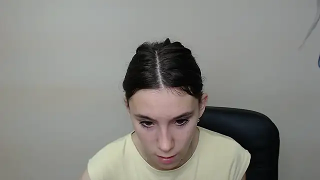 Snapshot of RosaRay_ chatting on 09.26.25 RosaRay online show from 09.26.25