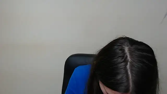 Snapshot of RosaRay_ chatting on 10.01.25 RosaRay online show from 10.01.25