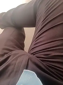 Snapshot of mkallu1995 chatting on 10.17.25 mkallu1995 online show from 10.17.25