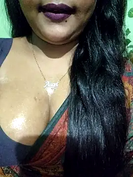 Snapshot of JIYA-04 chatting on 07.04.26 JIYA-04 online show from 07.04.26