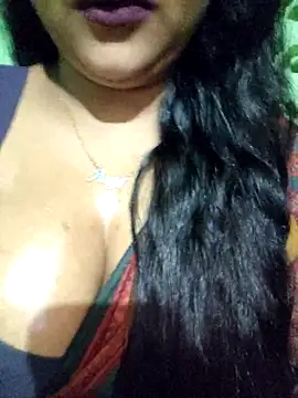 Snapshot of JIYA-04 chatting on 07.28.26 JIYA-04 online show from 07.28.26