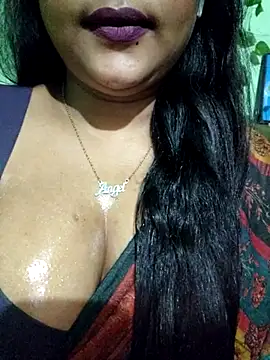 Snapshot of JIYA-04 chatting on 07.28.26 JIYA-04 online show from 07.28.26