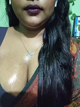 Snapshot of JIYA-04 chatting on 07.28.26 JIYA-04 online show from 07.28.26