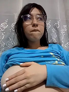 Snapshot of lareinalareinadelanal chatting on 11.02.25 lareinalareinadelanal online show from 11.02.25