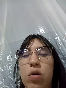 Snapshot of lareinalareinadelanal chatting on 11.04.25 lareinalareinadelanal online show from 11.04.25