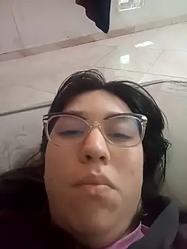 Snapshot of lareinalareinadelanal chatting on 11.29.25 lareinalareinadelanal online show from 11.29.25