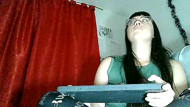 Snapshot of lareinalareinadelanal chatting on 12.05.25 lareinalareinadelanal online show from 12.05.25