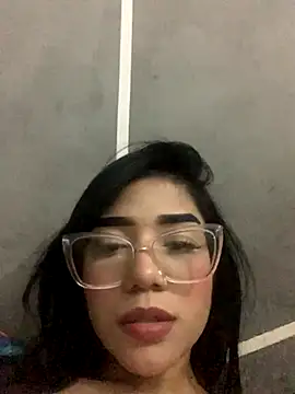 Snapshot of ElaRose_12 chatting on 11.01.25 ElaRose 12 online show from 11.01.25