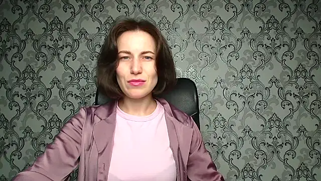 Kelly Kisss online show from 02.06.26