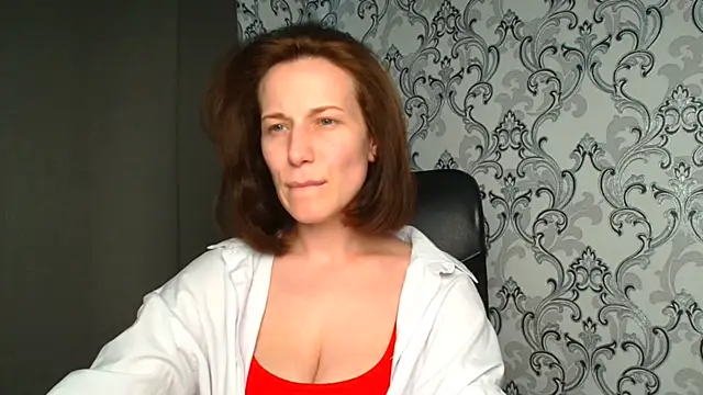 Snapshot of Kelly_Kisss chatting on 06.13.26 Kelly Kisss online show from 06.13.26