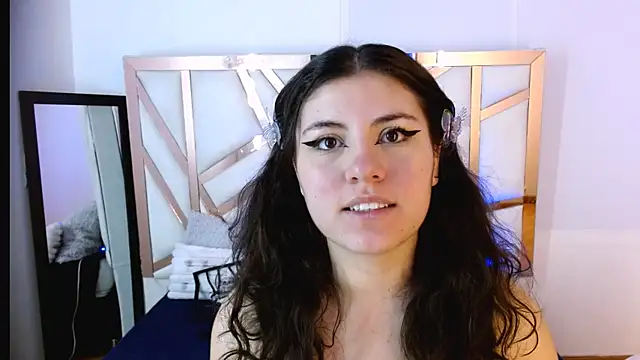 Snapshot of hannia_baileys chatting on 11.22.25 hannia baileys online show from 11.22.25