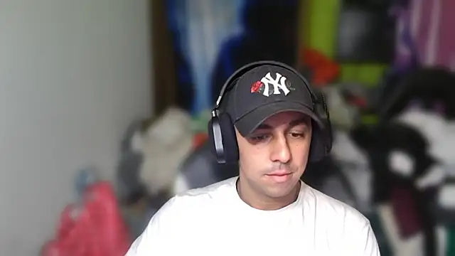 Snapshot of Ttkelpadrino chatting on 12.13.25 Ttkelpadrino online show from 12.13.25