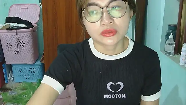 Uhem112 online show from 10.20.25