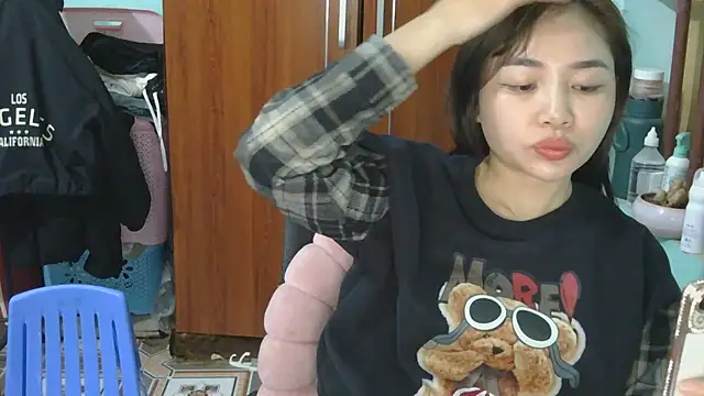 Uhem112 online show from 11.28.25