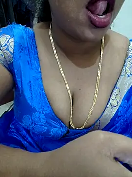 Snapshot of Anu_Reddy_10 chatting on 09.27.25 Anu Reddy 10 online show from 09.27.25