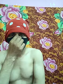 Seducing couple online show from 02.22.26