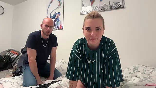 Foxy Bite online show from 11.05.25