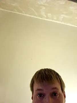 Snapshot of gazb90 chatting on 10.14.25 gazb90 online show from 10.14.25