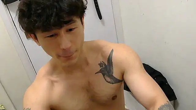 Snapshot of natenatejosh chatting on 10.15.25 natenatejosh online show from 10.15.25