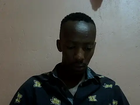 Snapshot of shadez94 chatting on 09.20.25 shadez94 online show from 09.20.25