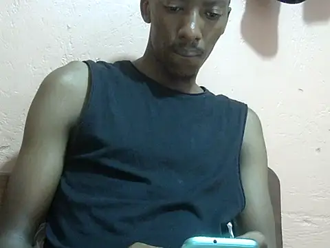 Snapshot of shadez94 chatting on 10.10.25 shadez94 online show from 10.10.25