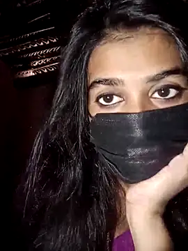 umairahaasan 1 online show from 11.14.25