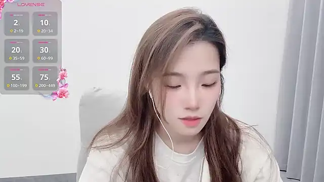 yuyu 77 online show from 10.29.25