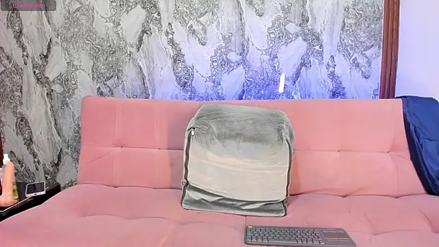 MiiaaCollinss online show from 09.11.25