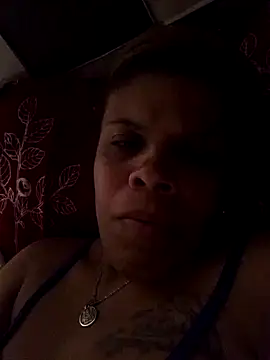 Snapshot of Esperanza_13 chatting on 06.11.26 Esperanza 13 online show from 06.11.26