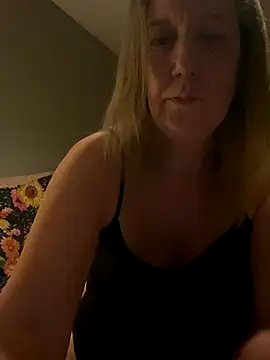 X-Victoria-X online show from 10.02.25