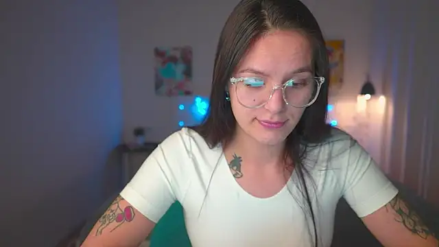 EwelynScott online show from 10.30.25