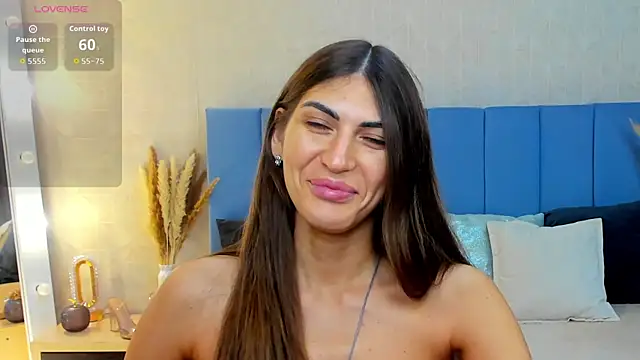 MaggieTurner online show from 09.15.25